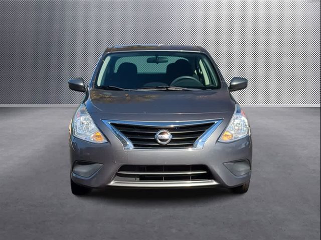 2016 Nissan Versa SV