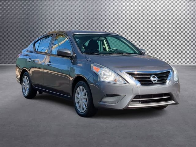 2016 Nissan Versa SV