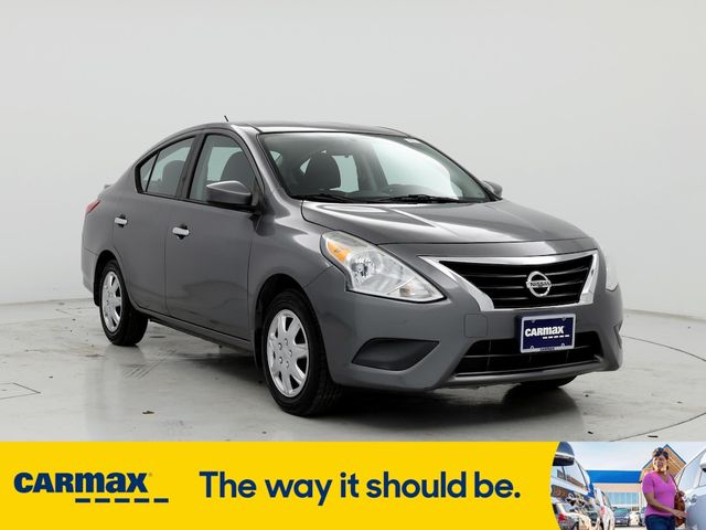 2016 Nissan Versa SV