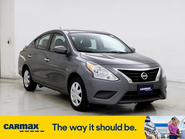 2016 Nissan Versa SV