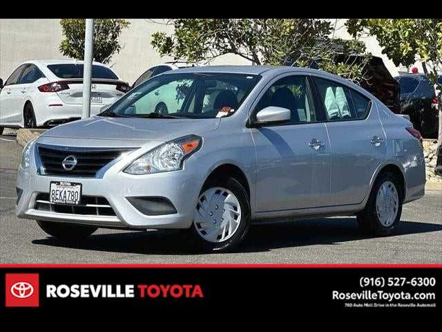 2016 Nissan Versa SV