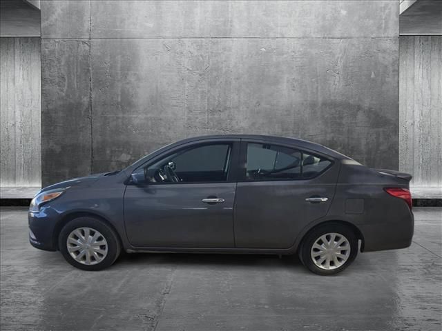 2016 Nissan Versa SV