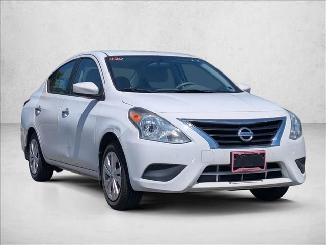 2016 Nissan Versa SV