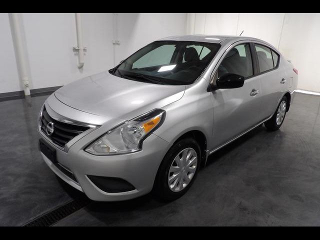 2016 Nissan Versa SV