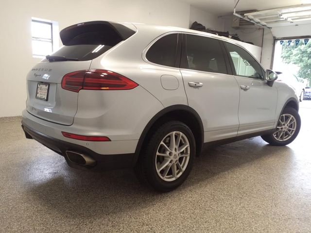 2016 Porsche Cayenne Base