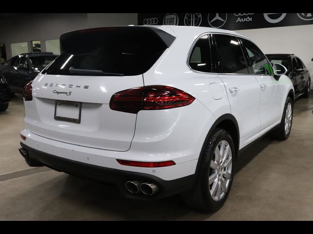 2016 Porsche Cayenne S