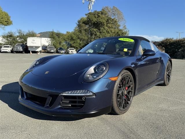 2016 Porsche 911 4 GTS