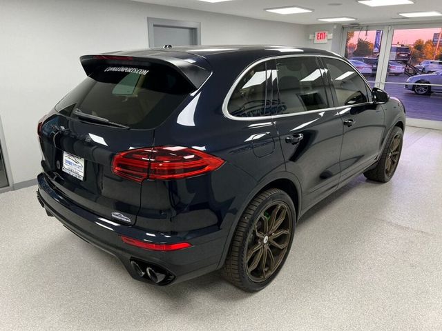 2016 Porsche Cayenne Base