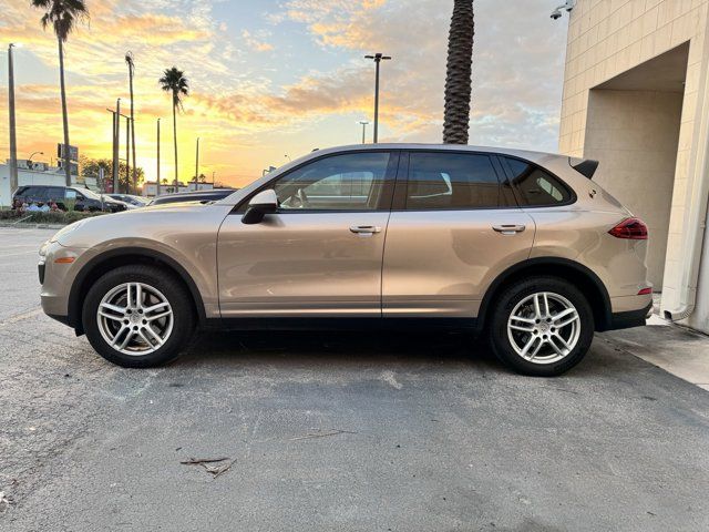 2016 Porsche Cayenne Base