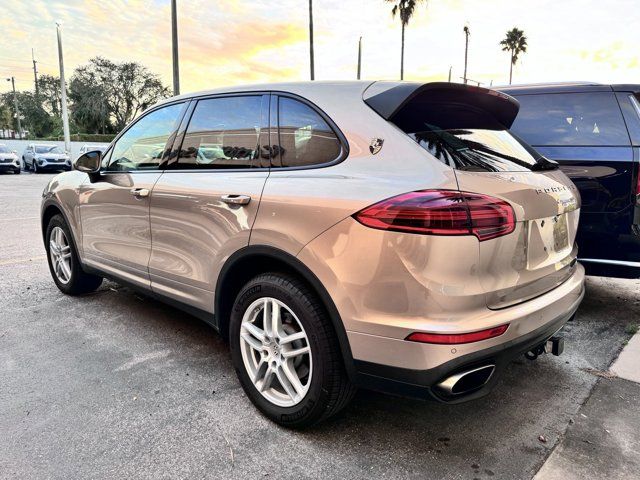 2016 Porsche Cayenne Base