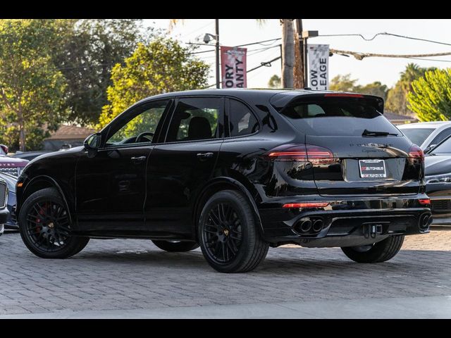 2016 Porsche Cayenne GTS