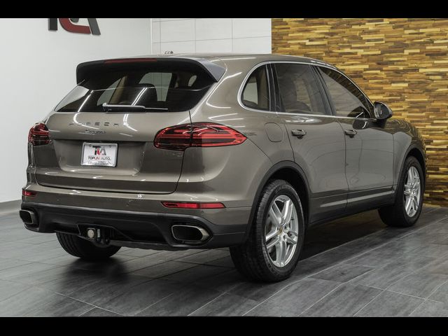 2016 Porsche Cayenne Base