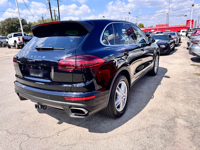 2016 Porsche Cayenne Base