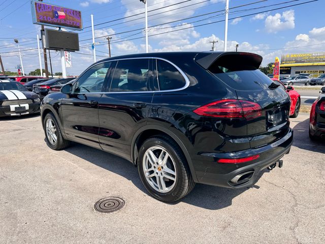 2016 Porsche Cayenne Base