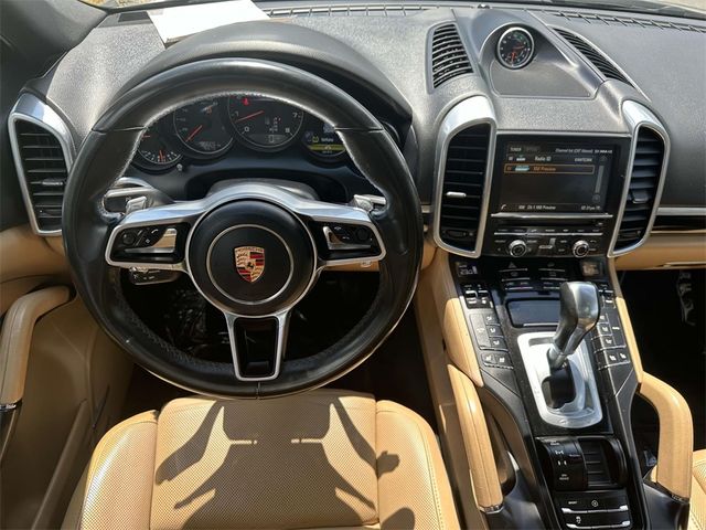 2016 Porsche Cayenne Base