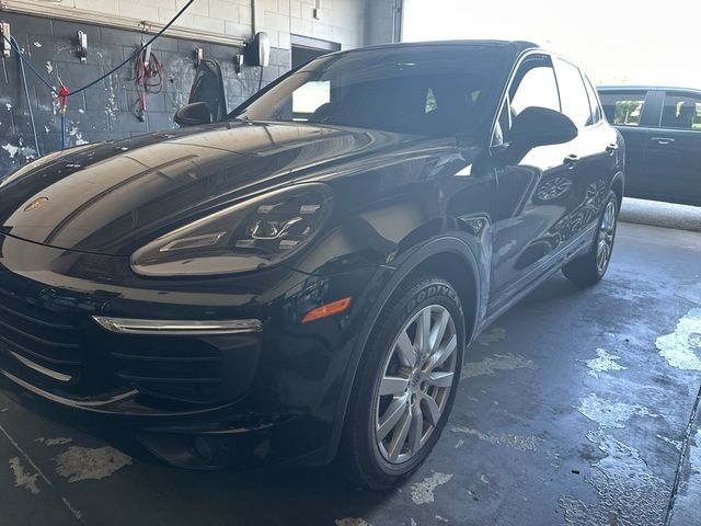 2016 Porsche Cayenne Base