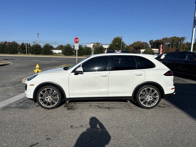 2016 Porsche Cayenne Base