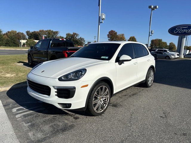 2016 Porsche Cayenne Base