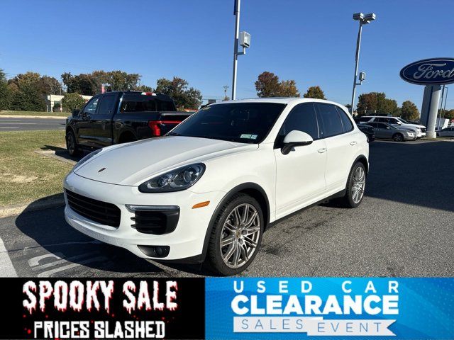 2016 Porsche Cayenne Base