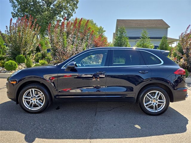 2016 Porsche Cayenne Base