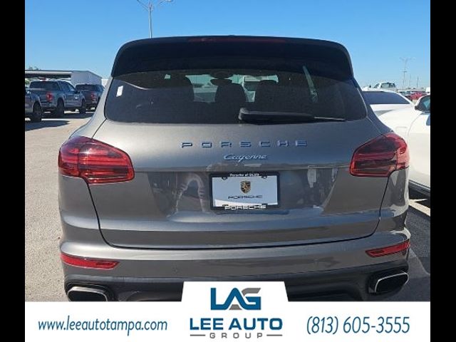 2016 Porsche Cayenne Base