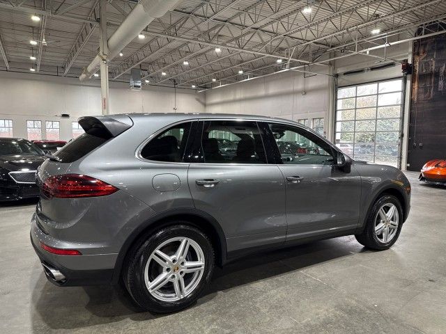 2016 Porsche Cayenne Base