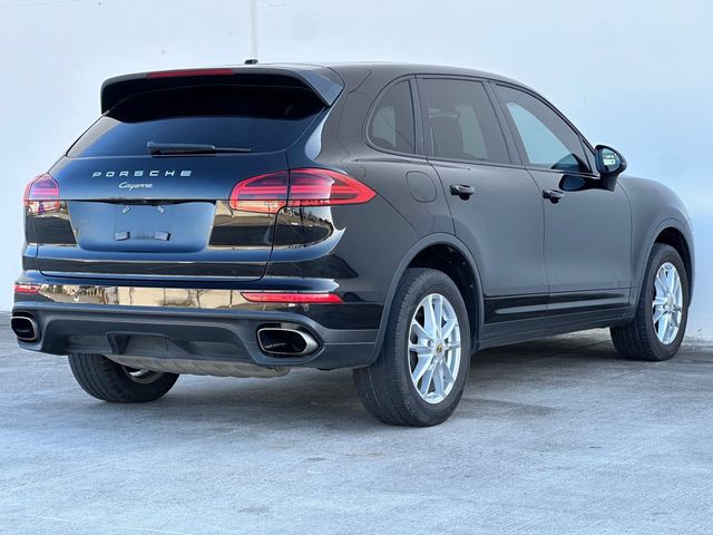 2016 Porsche Cayenne Base