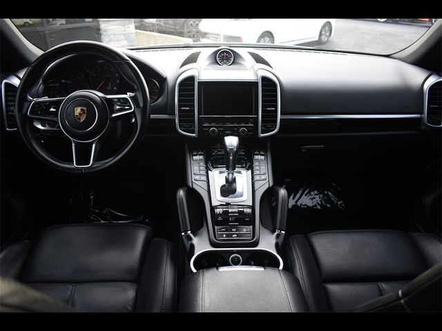 2016 Porsche Cayenne Base