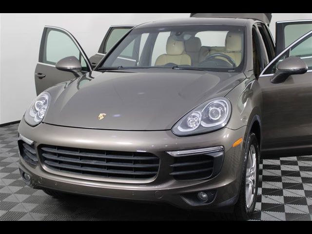 2016 Porsche Cayenne Base