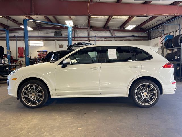 2016 Porsche Cayenne Base