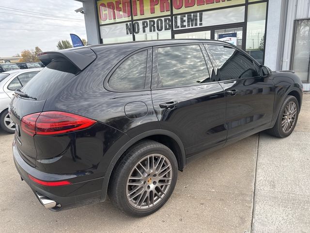 2016 Porsche Cayenne Base