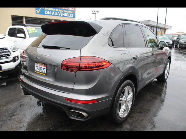 2016 Porsche Cayenne Base