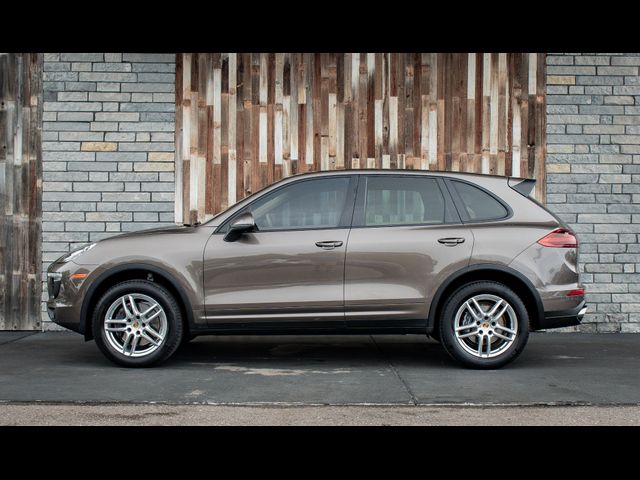 2016 Porsche Cayenne Base