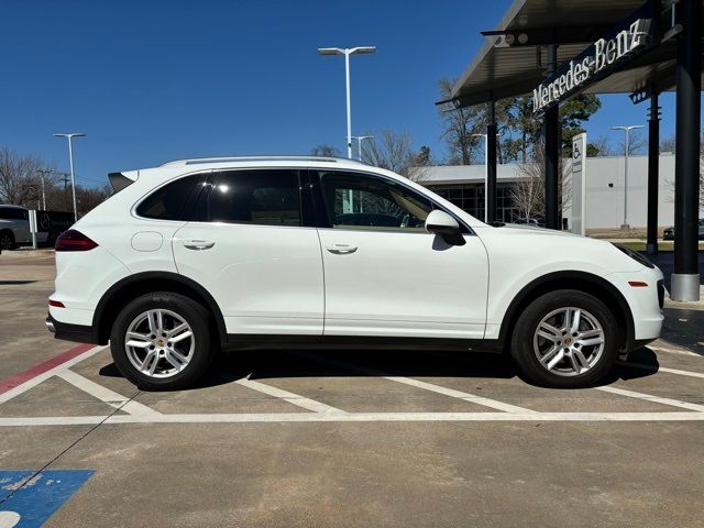 2016 Porsche Cayenne Base