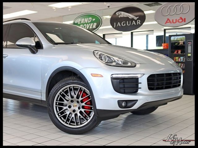 2016 Porsche Cayenne Base