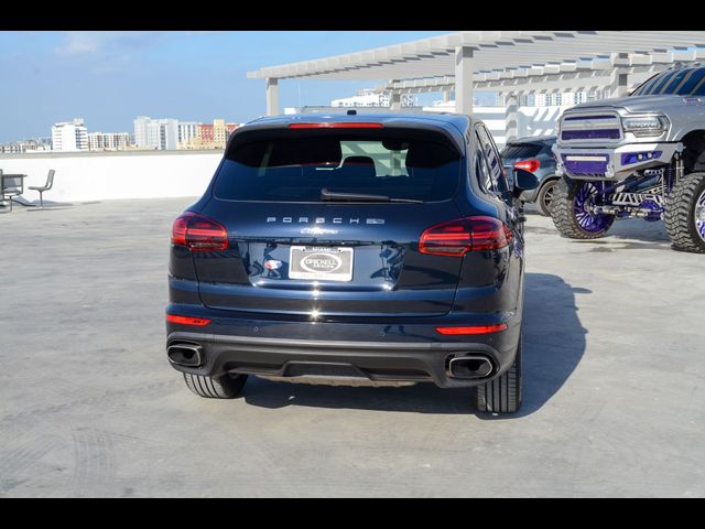 2016 Porsche Cayenne Base