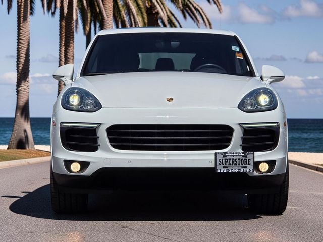 2016 Porsche Cayenne Base