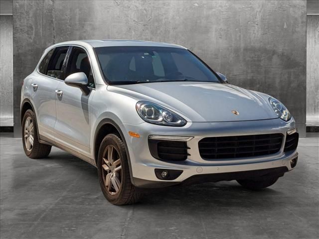 2016 Porsche Cayenne Base