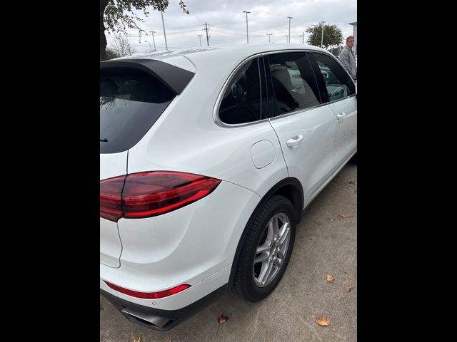 2016 Porsche Cayenne Base