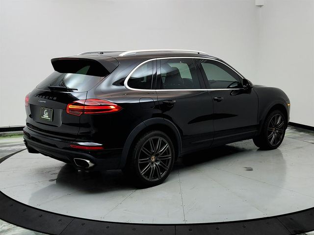 2016 Porsche Cayenne Base