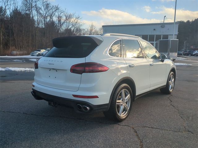 2016 Porsche Cayenne Base