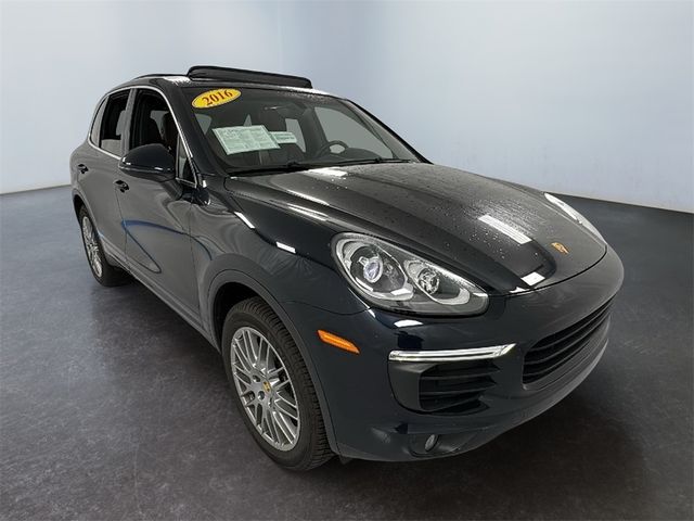 2016 Porsche Cayenne Base