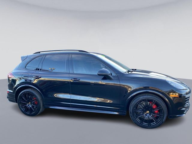 2016 Porsche Cayenne GTS