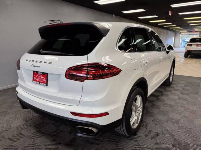 2016 Porsche Cayenne Base