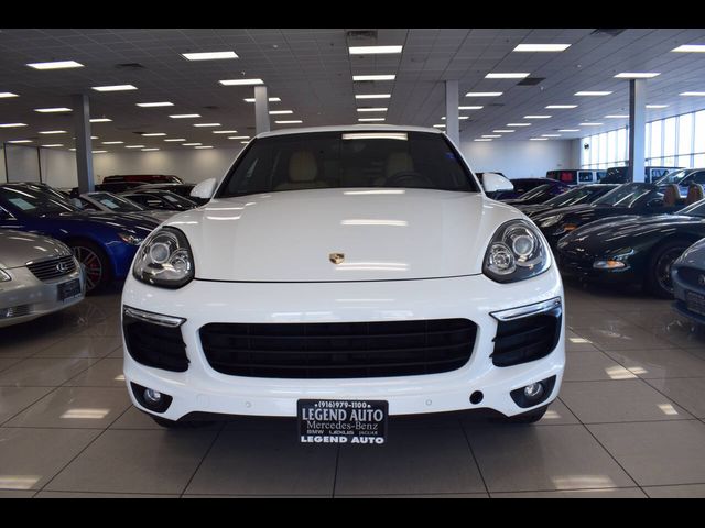 2016 Porsche Cayenne Base