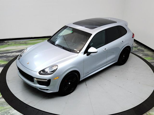 2016 Porsche Cayenne GTS