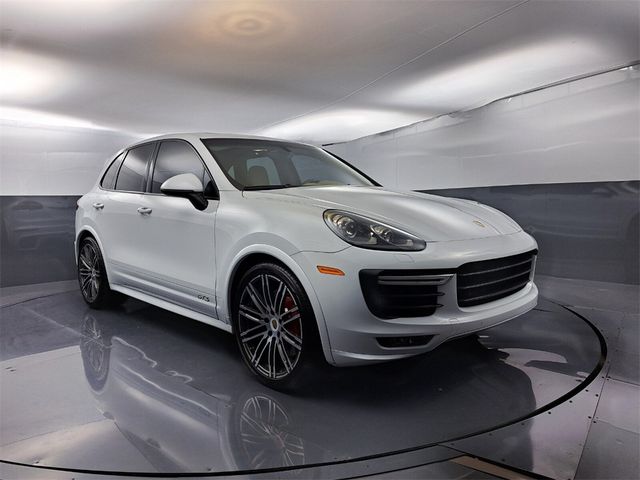 2016 Porsche Cayenne GTS