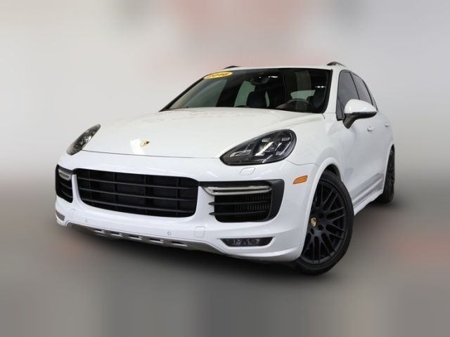 2016 Porsche Cayenne GTS