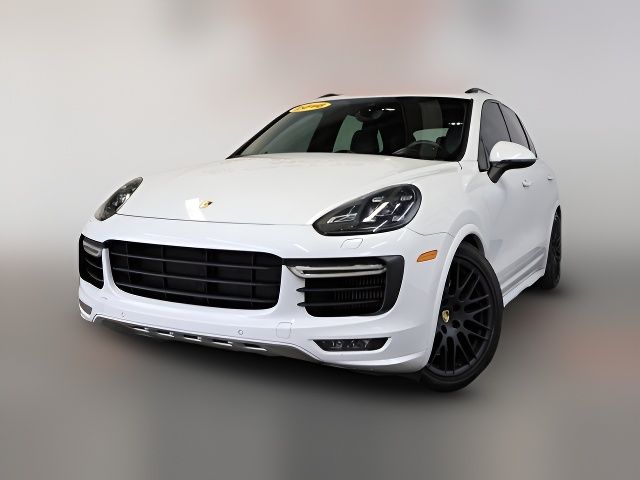 2016 Porsche Cayenne GTS