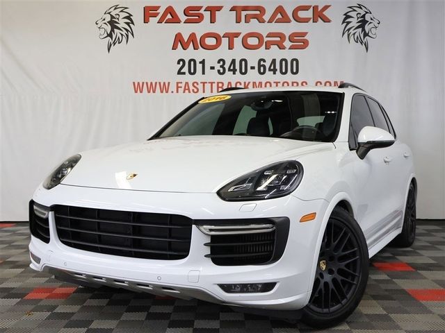 2016 Porsche Cayenne GTS